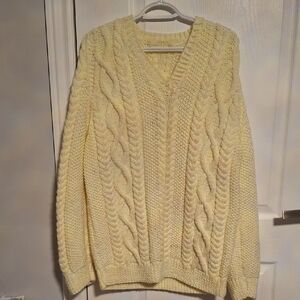 Women’s Cream Cable V-Neck Sweater